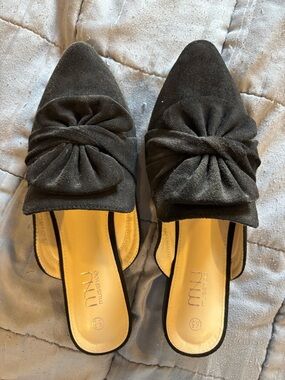 Women’s Black Mules size 8.5